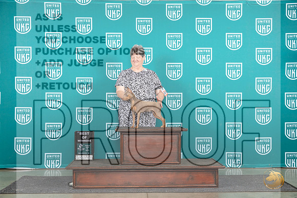 Miniature Pinscher #1067 Fri BOW Judge Diane Price__JP_1577_Premier_2024_HR3