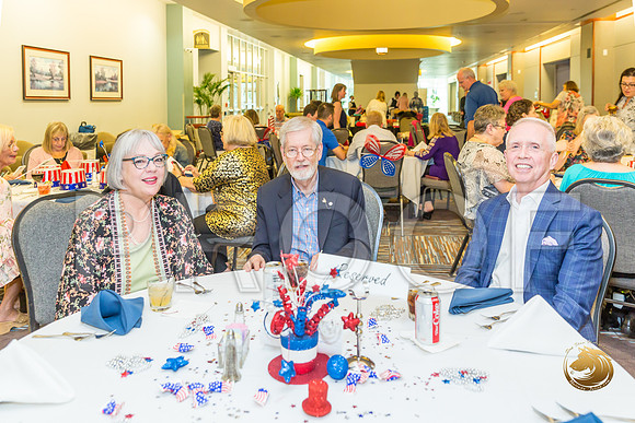 Yorkshire Terrier Dinner__ST_6399-OKCToy2019-HR3