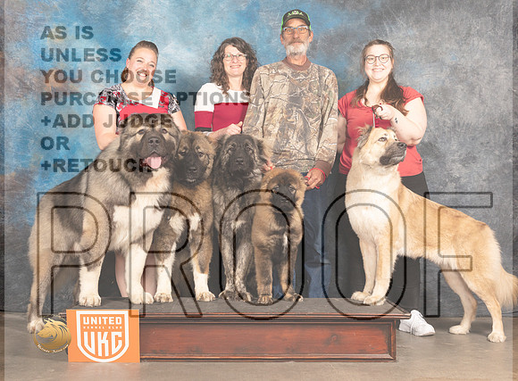 Cauc O Family_MMJ_6055_BeltonTxClassic2021-HR3