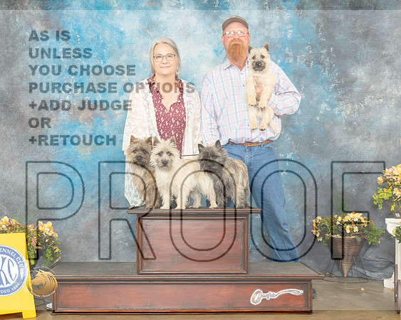 Cairn Terrier Family 1 Sat-MMJ_0372-NWARK2022-HR3