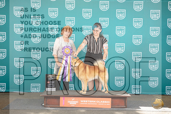 Finish Spitz #218 Sun BIS Judge Sharon Griffon__JP_2019_Longview WA_2024_HR3