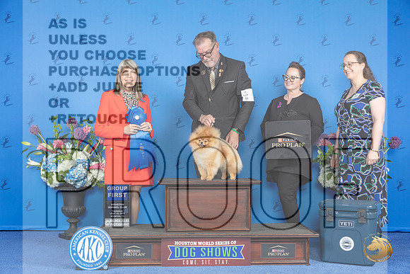 Pomeranian #15 THUR G1 Judge Angela Pickett__JP_8589_Houston_2024_HR3